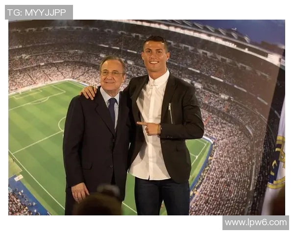 谢菲联与博尔顿的精彩对决比分揭晓，赛季走势分析与球员表现回顾